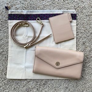 Tory Burch Robinson Blush Pink Expandable Concierge Wallet Crossbody